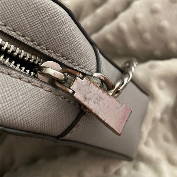 Michael Kors Grey Jet Set Crossbody Bag - Picture 8 of 10